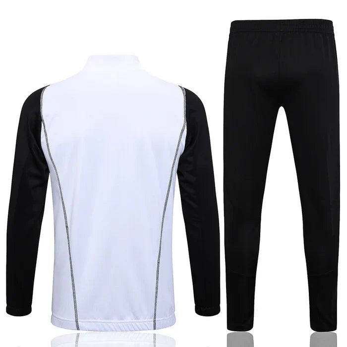 Conjunto Real Madrid 2023/24 - Branco/Preto