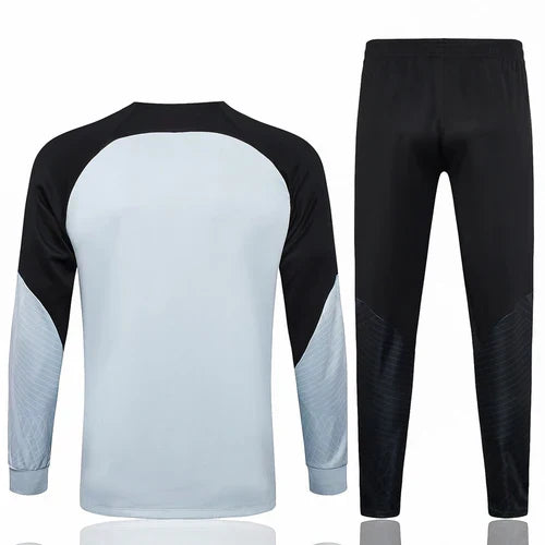 Conjunto Barcelona 2023/24 - Cinza