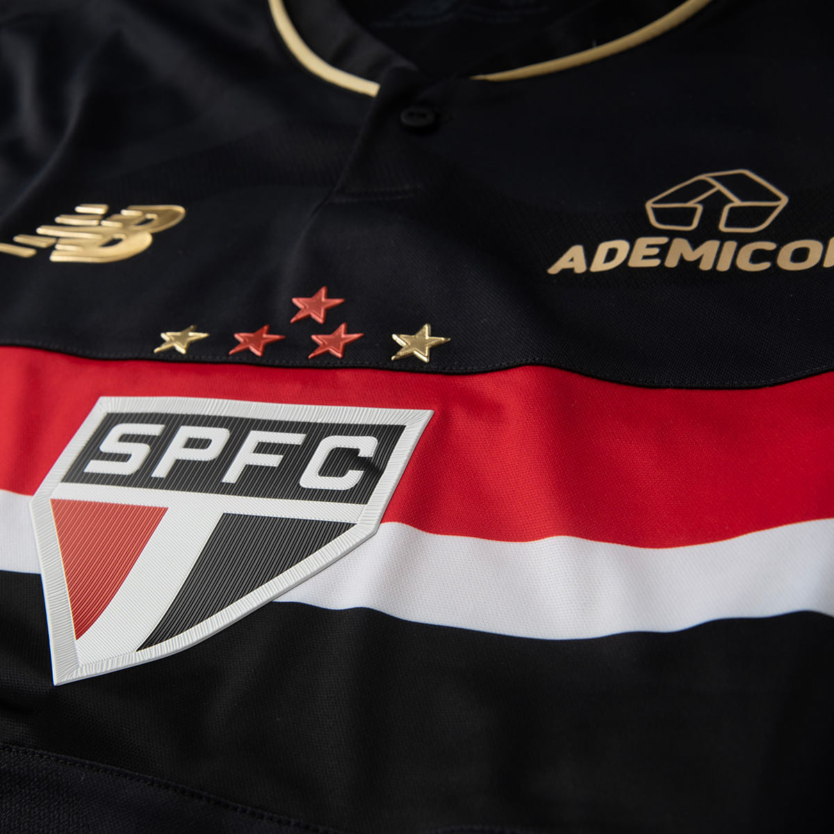 Camisa São Paulo III 25/26 s/n° Jogador Comemorativa New Balance Masculina - Preto+Vermelho