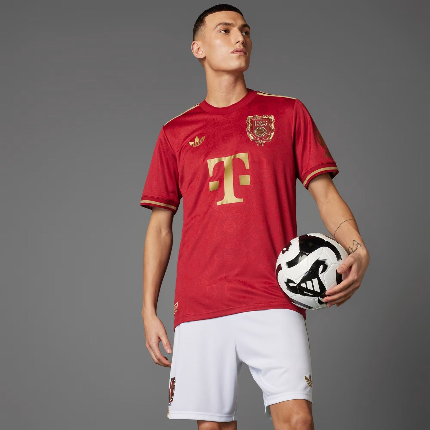 Camisa Bayern Munich Edição 125º aniversário 25/26 - Masculina Adidas - Vermelha