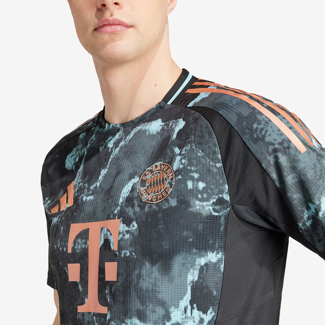Camisa Bayer de Munique Away 2024/25 Jogador Adidas Masculino - Preta, Azul e Dourada