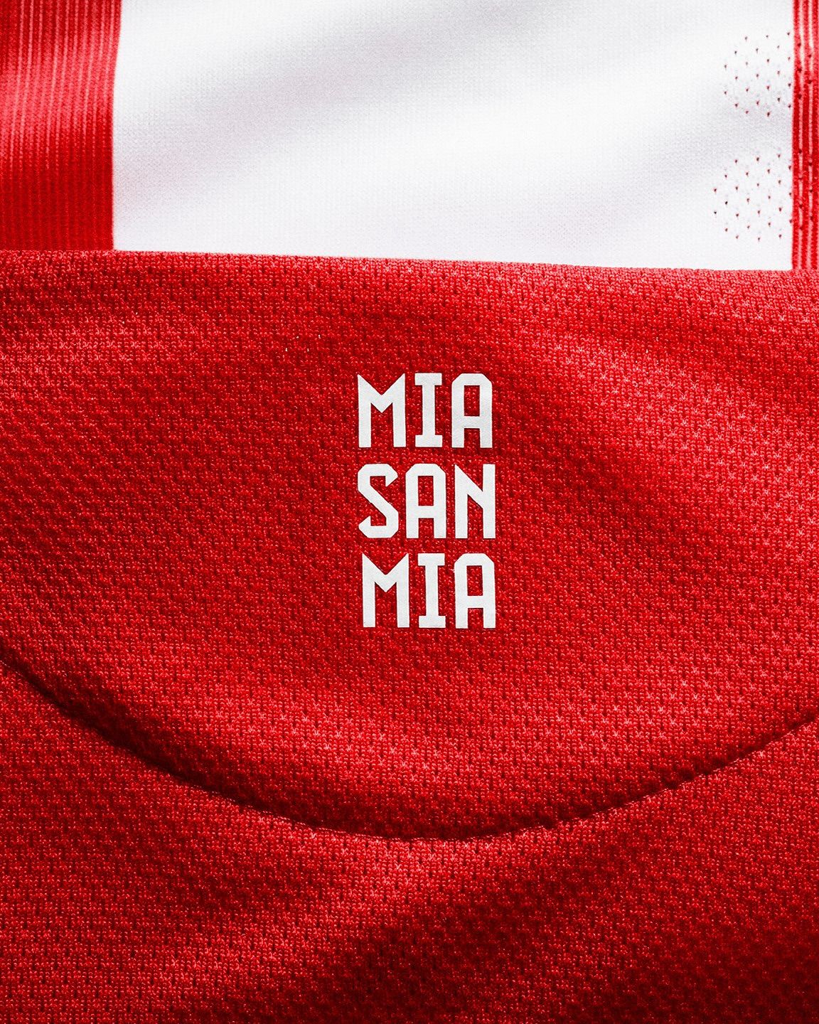 Camisa Bayern de Munich  Home 25/26 - Masculina Torcedor  Adidas - Vermelha e Branca